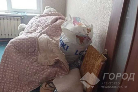 Продам 4-х кімнатну квартиру, Рогань, Малая Рогань, Код: 810043/3