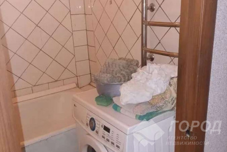 Продам 4-х кімнатну квартиру, Рогань, Малая Рогань, Код: 810043/3