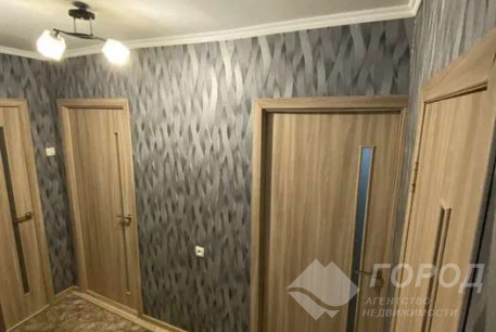 Продам 2-х кімнатну квартиру, Рогань, Код: 810061/1