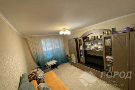 Продам 2-х кімнатну квартиру, Рогань, Код: 810061/1