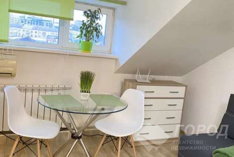 Сдам гостинку, Центр, Площадь Конституции метро (Советская), Код: 810120/1