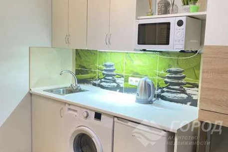 Сдам гостинку, Центр, Площадь Конституции метро (Советская), Код: 810120/1