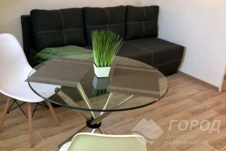 Сдам гостинку, Центр, Площадь Конституции метро (Советская), Код: 810120/1