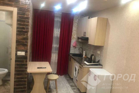 Сдам гостинку, Центральный рынок, Код: 810157/1