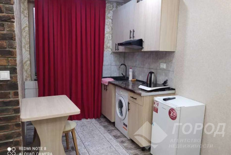 Сдам гостинку, Центральный рынок, Код: 810157/1