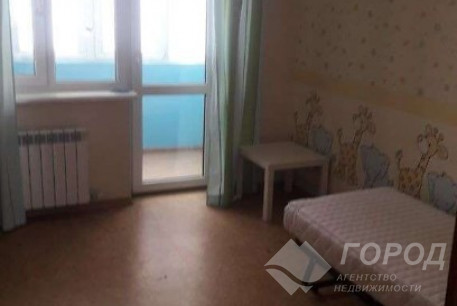 Сдам 4-х кімнатну квартиру, Салтовка, 520 м/р, Код: 810187/2