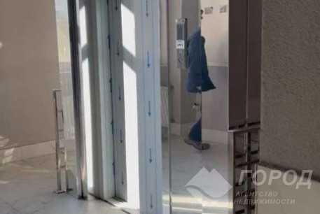 Продам 1-кімнатну квартиру в новобудові, Центр, Код: 810239/1