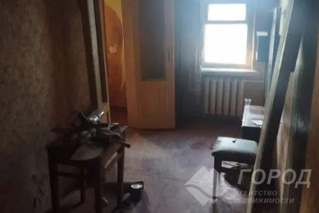 Продам 4-х кімнатну квартиру, Одесская, 13 больница, Код: 810255/1