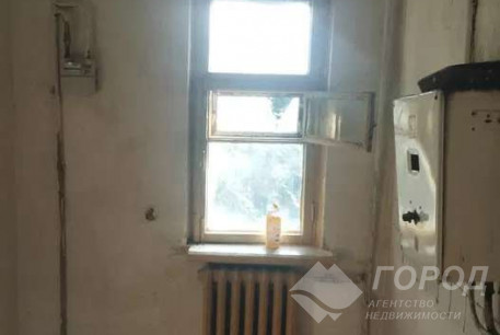 Продам 4-х кімнатну квартиру, Одесская, 13 больница, Код: 810255/1