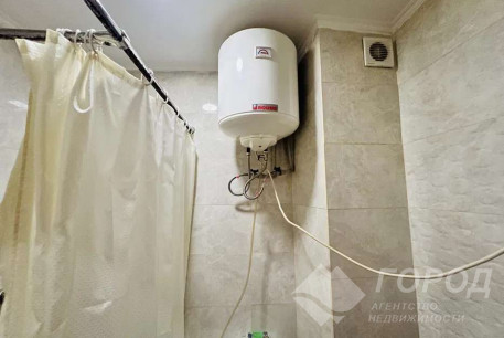 Сдам гостинку, Центр, Код: 810275/2