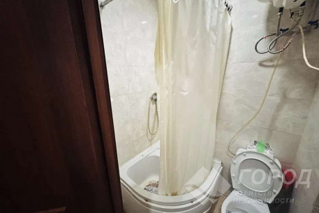 Сдам гостинку, Центр, Код: 810275/2