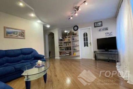 Продам 3-х кімнатну квартиру, Рогань, Солнечный, Код: 810284/1