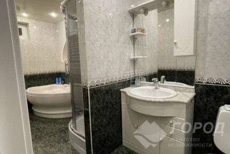 Продам 3-х кімнатну квартиру, Рогань, Солнечный, Код: 810284/1