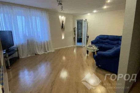 Продам 3-х кімнатну квартиру, Рогань, Солнечный, Код: 810284/1