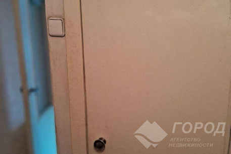 Продам 2-х кімнатну квартиру, Сосновая Горка, Научная метро, Код: 810327/1