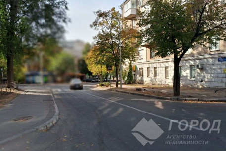 Продам 2-х кімнатну квартиру, Сосновая Горка, Научная метро, Код: 810327/1