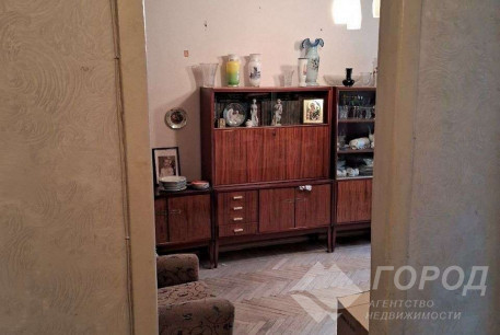 Продам 2-х кімнатну квартиру, Сосновая Горка, Научная метро, Код: 810327/1