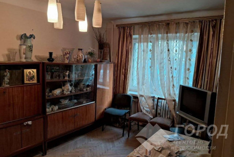 Продам 2-х кімнатну квартиру, Сосновая Горка, Научная метро, Код: 810327/1