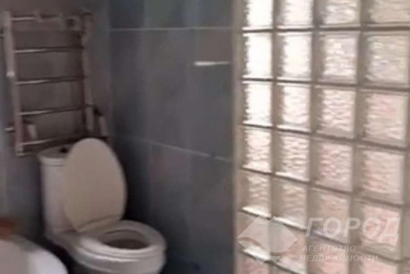 Продам 4-х кімнатну квартиру, Центр, Ярослава Мудрого пл., Код: 810327/3