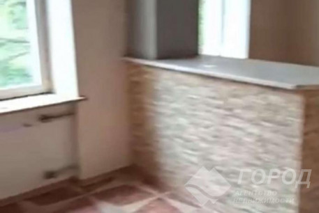 Продам 4-х кімнатну квартиру, Центр, Ярослава Мудрого пл., Код: 810327/3