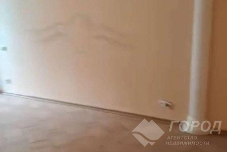 Продам 4-х кімнатну квартиру, Центр, Ярослава Мудрого пл., Код: 810327/3