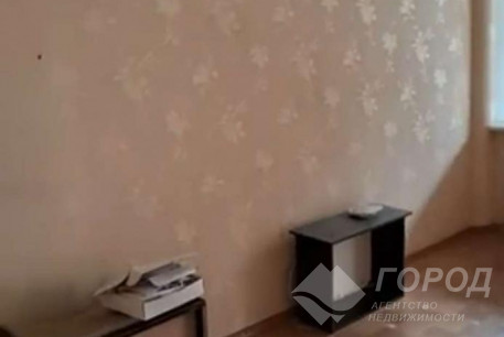 Продам 4-х кімнатну квартиру, Центр, Ярослава Мудрого пл., Код: 810327/3