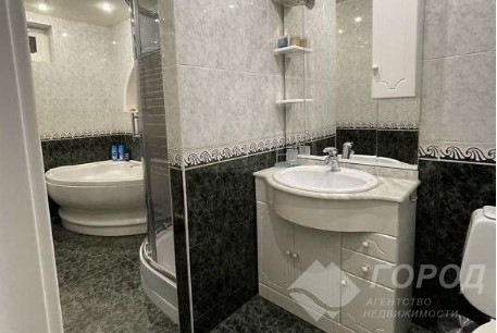 Продам 3-х кімнатну квартиру, Рогань, Код: 810344/1