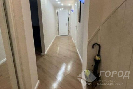 Продам 3-х кімнатну квартиру, Рогань, Код: 810344/1