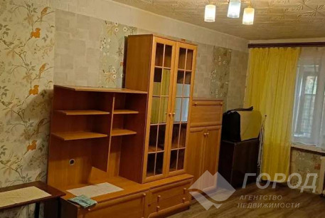 Сдам 2-х кімнатну квартиру, Рогань, Код: 810390/1