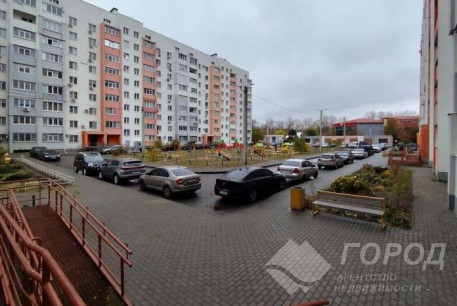 Продам 2-х кімнатну квартиру в новобудові, ХТЗ, ХТЗ метро, Код: 810406/1