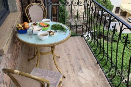 Продам 2-х кімнатну квартиру, Центр, Код: 810500/1