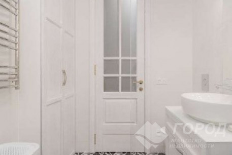 Продам 2-х кімнатну квартиру, Центр, Код: 810500/1