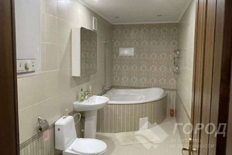 Продам 3-х кімнатну квартиру, Гагарина проспект, Проспект Гагарина метро, Код: 810513/1