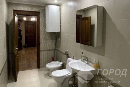 Продам 3-х кімнатну квартиру, Гагарина проспект, Проспект Гагарина метро, Код: 810513/1