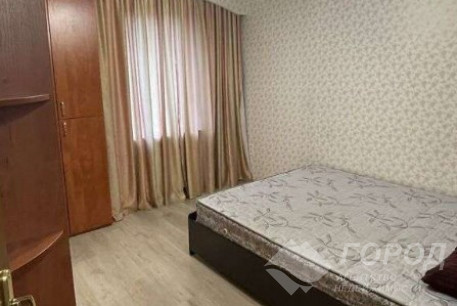 Продам 3-х кімнатну квартиру, Гагарина проспект, Проспект Гагарина метро, Код: 810513/1