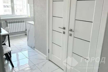 Продам 3-х кімнатну квартиру, Рогань, Код: 810601/2