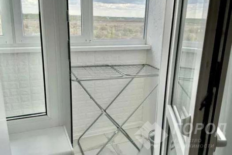 Продам 3-х кімнатну квартиру, Рогань, Код: 810601/2