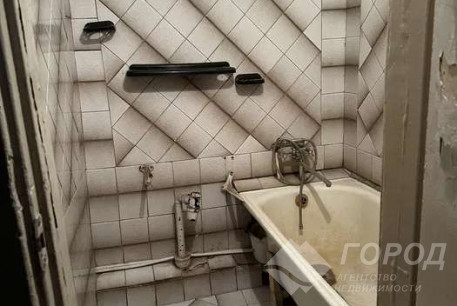 Продам 2-х кімнатну квартиру, Дергачевский р-н, Русская Лозовая (Дергачевский р-н), Код: 810634/1