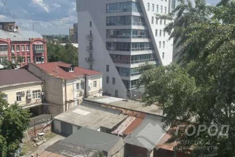 Продам 1-кімнатну квартиру, Центр, Площадь Конституции метро (Советская), Код: 810678/3