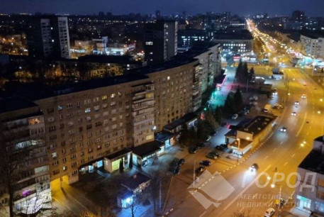 Продам 2-х кімнатну квартиру, Павлово поле, Код: 810688/1