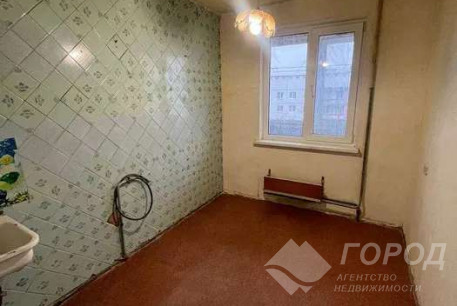 Продам 3-х кімнатну квартиру, Рогань, Код: 810701/1