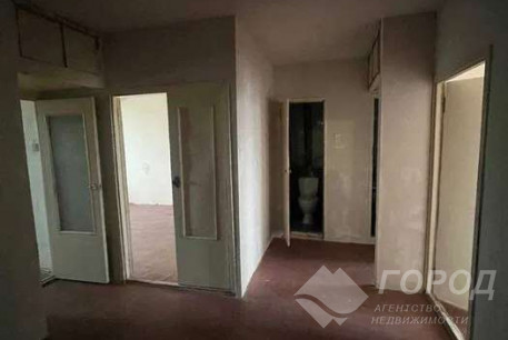 Продам 3-х кімнатну квартиру, Рогань, Код: 810701/1