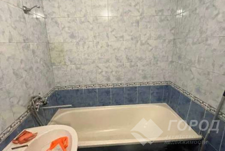 Продам 3-х кімнатну квартиру, Рогань, Код: 810701/1