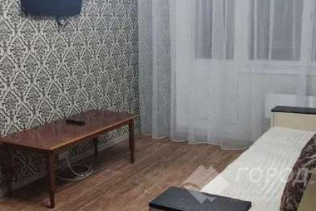 Сдам 1-кімнатну квартиру, Рогань, Роганский ж/м, Код: 810717/1