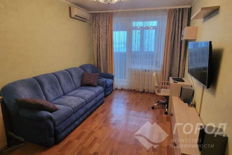 Продам 3-х кімнатну квартиру, Гагарина проспект, Защитников Украины метро (Площадь Восстания), Код: 810726/3