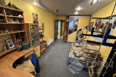 Продам 3-х кімнатну квартиру, Жуковского, Код: 810757/1