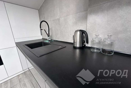 Продам 3-х кімнатну квартиру в новобудові, Центральный рынок, Центральный Рынок метро, Код: 810774/1