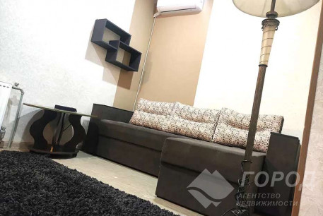 Продам 1-кімнатну квартиру в новобудові, Центр, Код: 810797/2