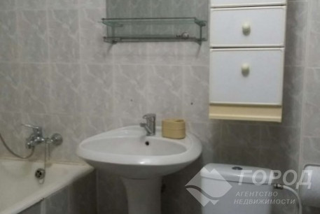 Сдам 1-кімнатну квартиру, Рогань, Код: 810801/1