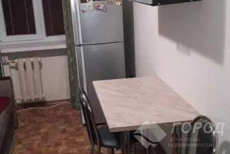 Сдам гостинку, Новые дома, Армейская метро (Советской Армии), Код: 810850/1